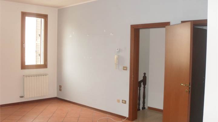 3 locali in affitto a Stienta