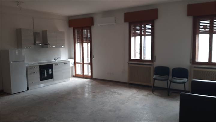 2 locali in affitto a Occhiobello